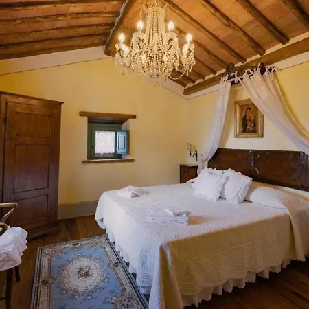 Apartment In Mit Terrasse, Garten Und Grill Cortona